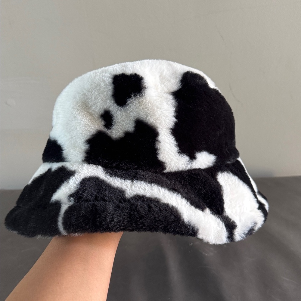 Cow Print Fuzzy Hat - Picture 4 of 4